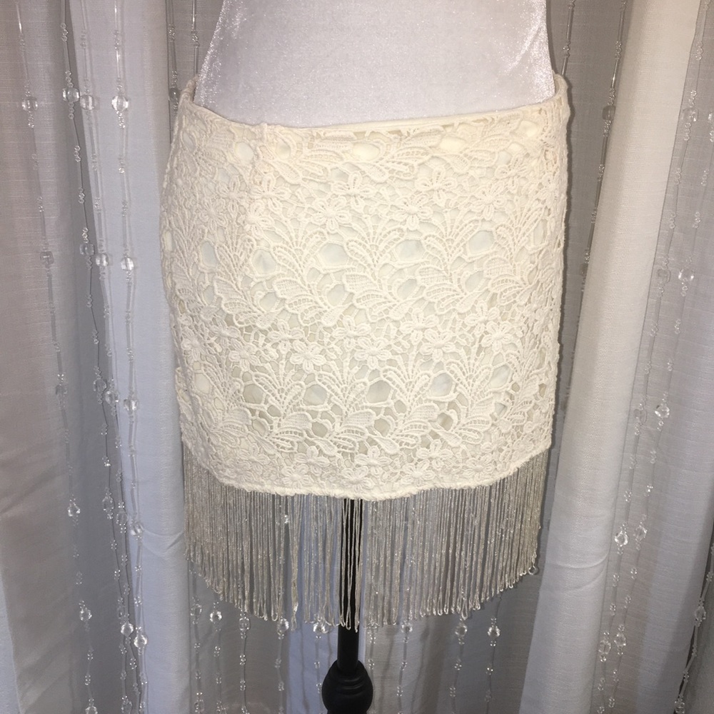 Mustard Seed Ivory Lace/Fringe Skirt - size M - Picture 4 of 8
